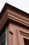 Peter Benoitstraat 2-4 en Waversesteenweg 517-519, Etterbeek, detail van de dakkapel aan de Waversesteenweg (© APEB, foto 2016).